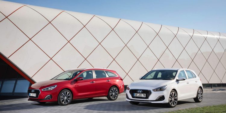 Hyundai i30 e i30 SW recebem novos diesel e actualizações no design em 2019! 38