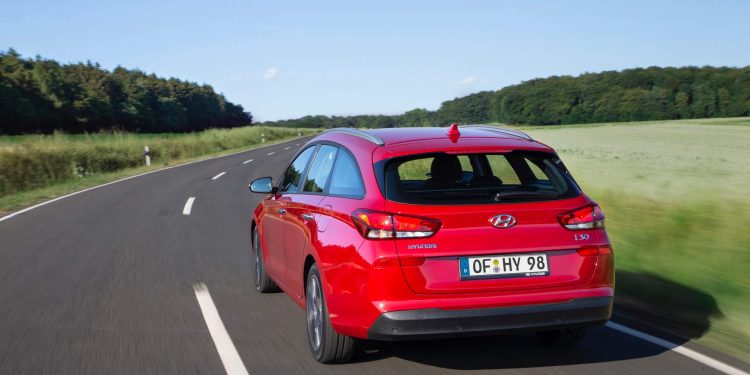 Hyundai i30 e i30 SW recebem novos diesel e actualizações no design em 2019! 26