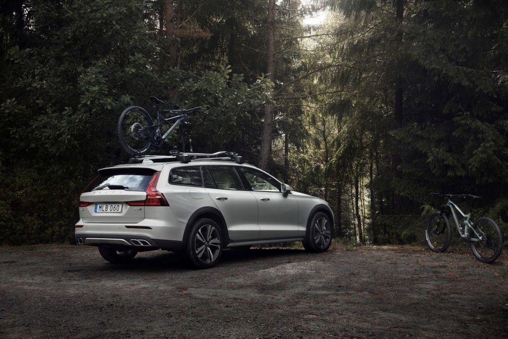Esta é a nova Volvo V60 Cross Country! 15