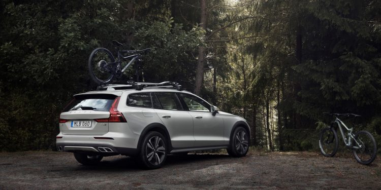 Esta é a nova Volvo V60 Cross Country! 25
