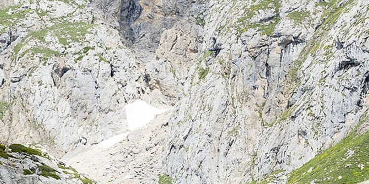 Mercedes GLE revelado com novo design e mais tecnologia! 37