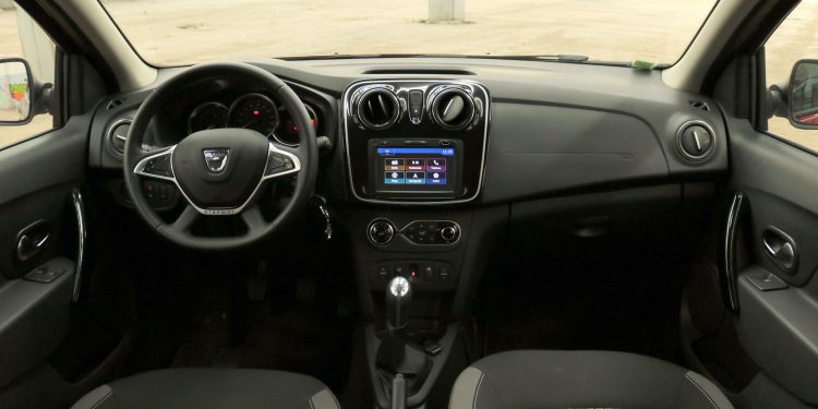 Dacia Sandero StepWay tCe 90: As aventuras não têm de ser dispendiosas! 34 Dacia Sandero StepWay tCe 90: As aventuras não têm de ser dispendiosas! 34