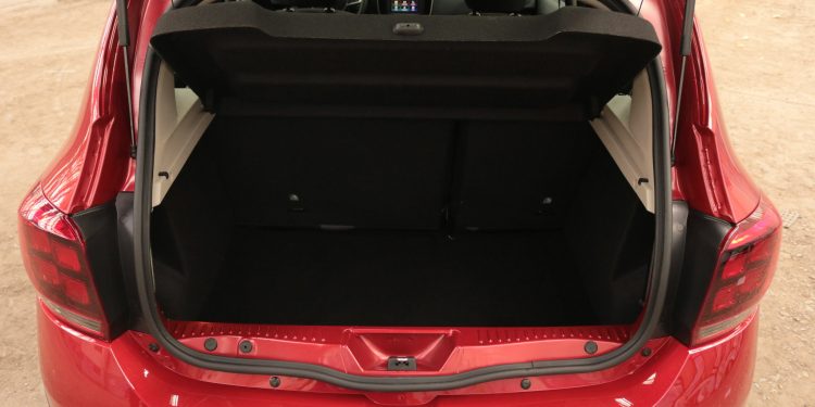 Dacia Sandero StepWay tCe 90: As aventuras não têm de ser dispendiosas! 38 Dacia Sandero StepWay tCe 90: As aventuras não têm de ser dispendiosas! 38