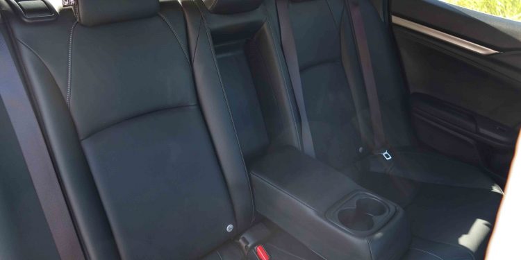 Honda Civic 1.6 I-DTEC Hatchback: Dinâmico e comedido! 55