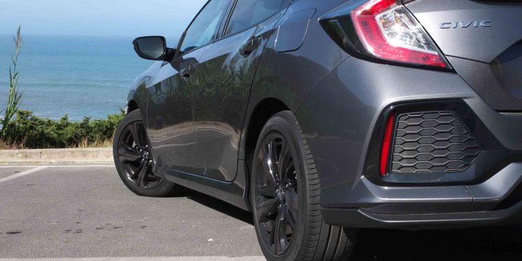 Honda Civic 1.6 I-DTEC Hatchback: Dinâmico e comedido! 49