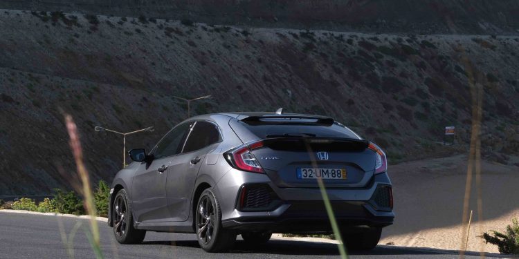 Honda Civic 1.6 I-DTEC Hatchback: Dinâmico e comedido! 32