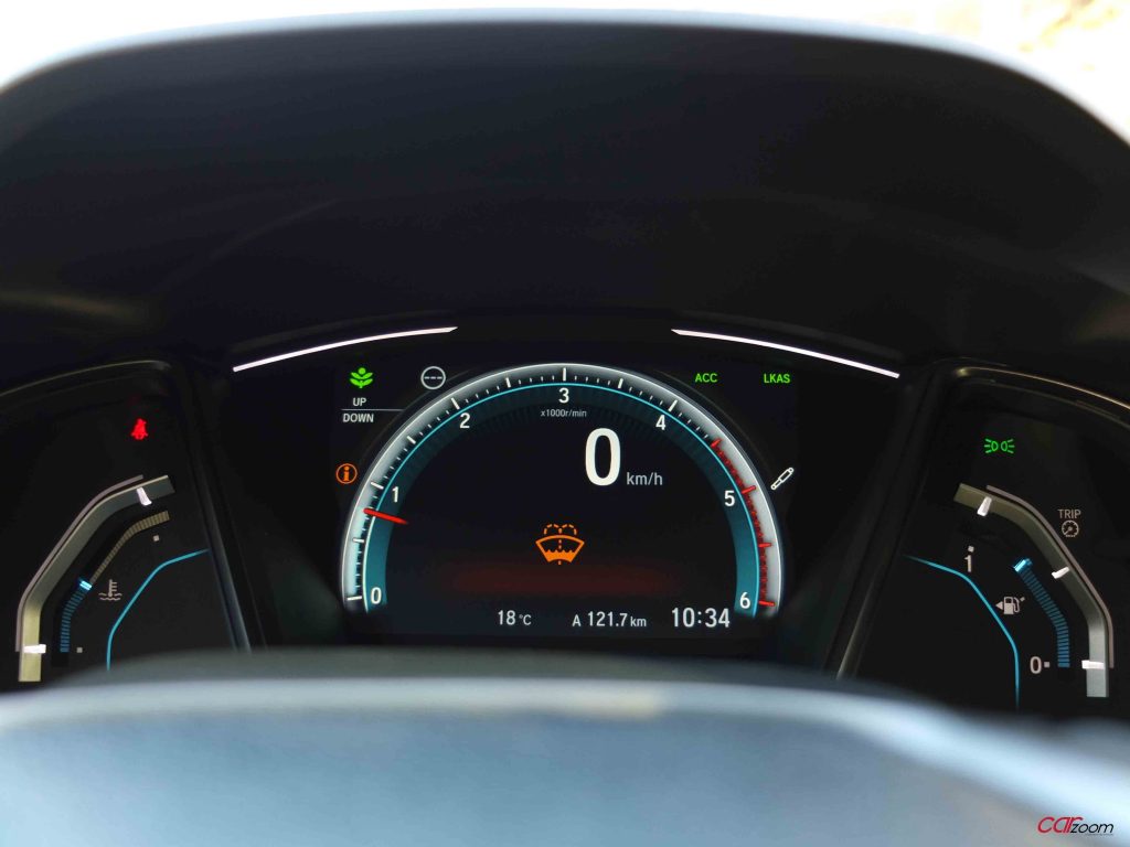 Honda Civic 1.6 I-DTEC Hatchback: Dinâmico e comedido! 21