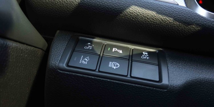 Honda Civic 1.6 I-DTEC Hatchback: Dinâmico e comedido! 30