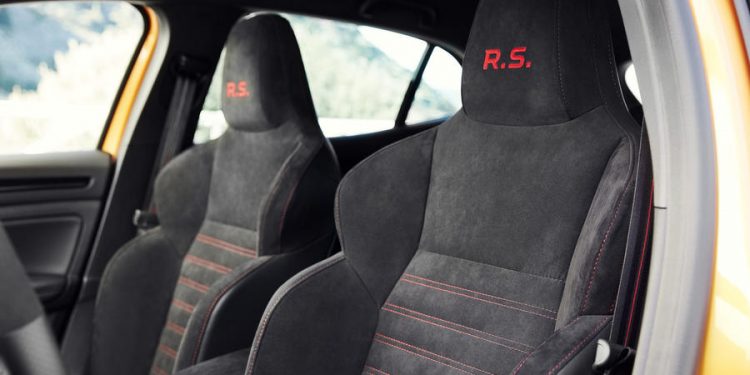 Renault Mégane R.S 280 EDC: Um dia-a-dia de corridas! 31