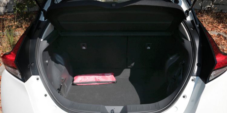 Ensaio Nissan Leaf N-Connecta: Um futuro de tecnologias! (Video) 42