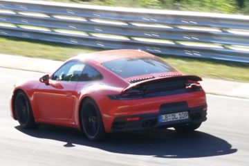 Novo Porsche 911 Turbo roda em Nurburgring com uma grande asa traseira! (Vídeo) 13