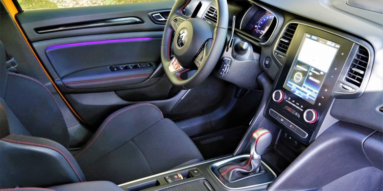 Renault Mégane R.S 280 EDC: Um dia-a-dia de corridas! 62