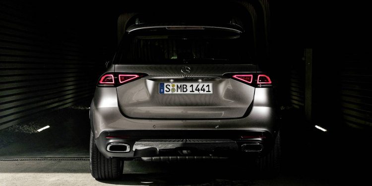 Mercedes GLE revelado com novo design e mais tecnologia! 56