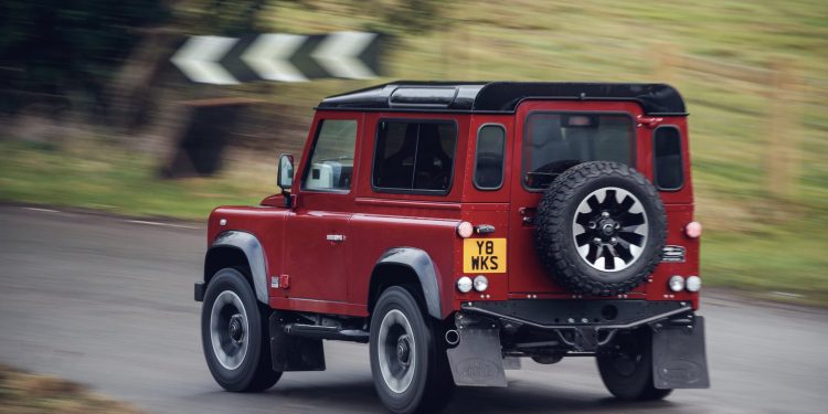 Novo Land Rover Defender chega com novas versões e várias novidades! 14