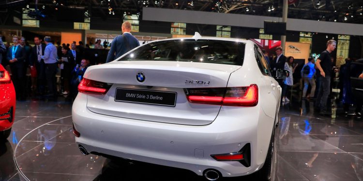 Este é o novo BMW Série 3! 94