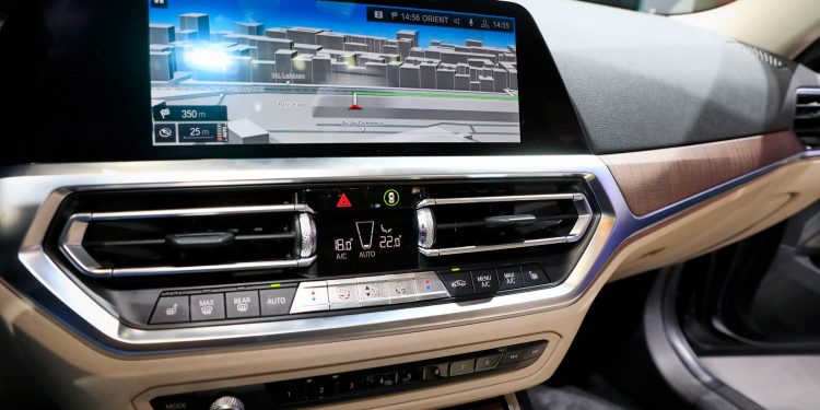 Este é o novo BMW Série 3! 208