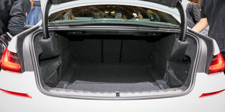 Este é o novo BMW Série 3! 192