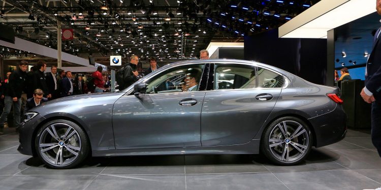 Este é o novo BMW Série 3! 118