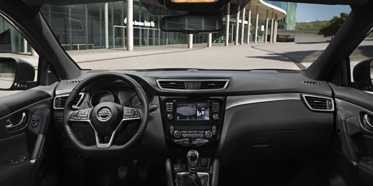 Nissan Qashqai recebe novos motores, nova caixa automática e novo sistema de navegação e multimédia! 32