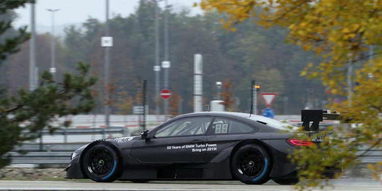 BMW M4 DTM com motor 2.0 Litros de 4 cilindros Turbo! 13