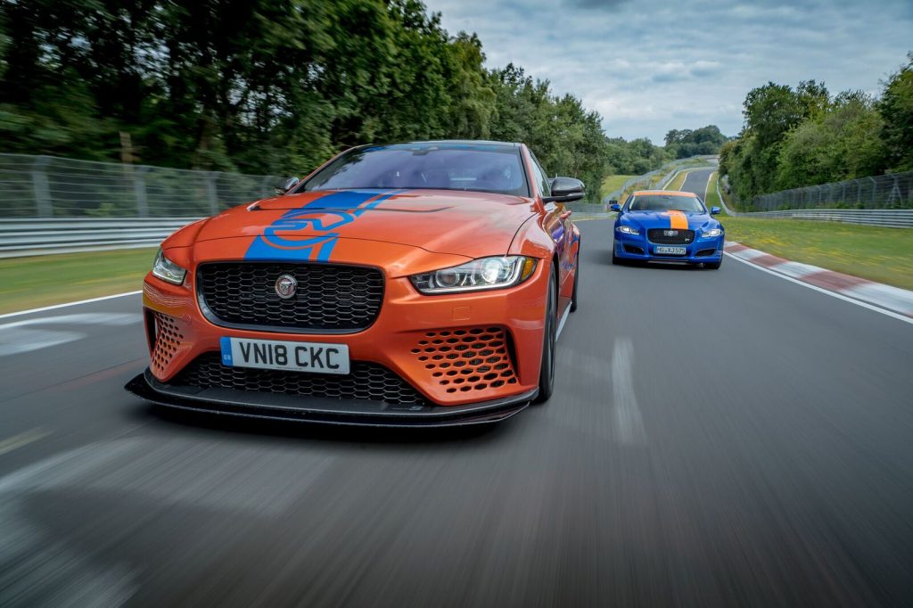 Já podemos andar em Nurburgring com o Jaguar XE SV Project 8 por 199€! 14