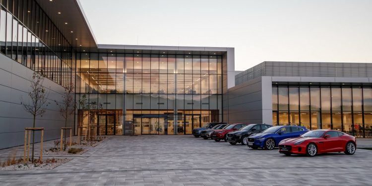 Nova fábrica Jaguar Land Rover na Eslováquia produzirá 100.000 automóveis por ano! 14
