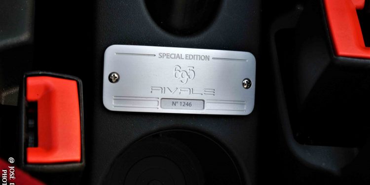 Abarth 695 Rivale: Requinte e Performance! 40