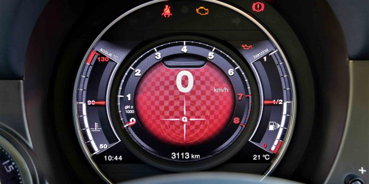 Abarth 695 Rivale: Requinte e Performance! 27