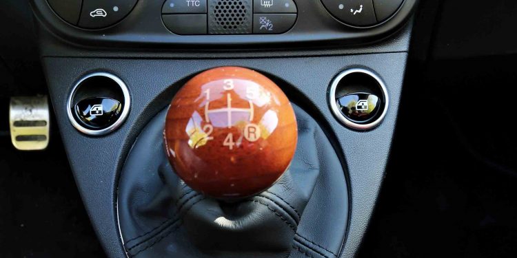 Abarth 695 Rivale: Requinte e Performance! 64