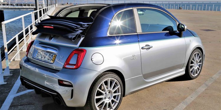 Abarth 695 Rivale: Requinte e Performance! 54