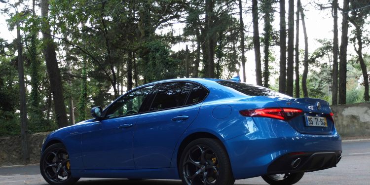 Alfa Romeo Giulia Veloce 2.2 JTDM 210CV: Insano Romance! 50