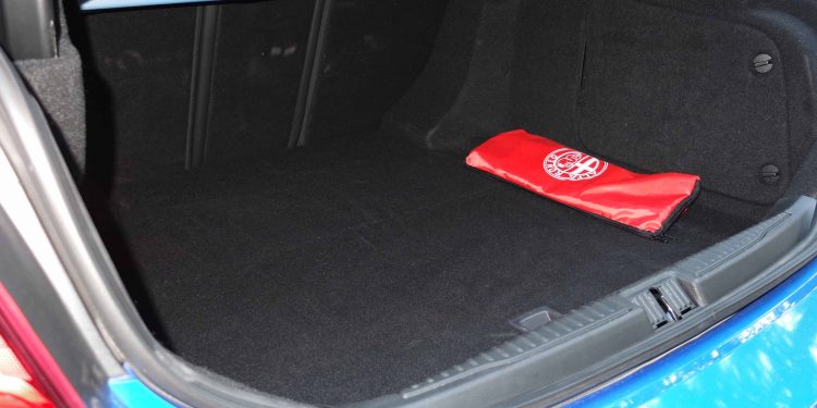 Alfa Romeo Giulia Veloce 2.2 JTDM 210CV: Insano Romance! 41