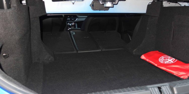 Alfa Romeo Giulia Veloce 2.2 JTDM 210CV: Insano Romance! 40