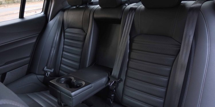 Alfa Romeo Giulia Veloce 2.2 JTDM 210CV: Insano Romance! 28