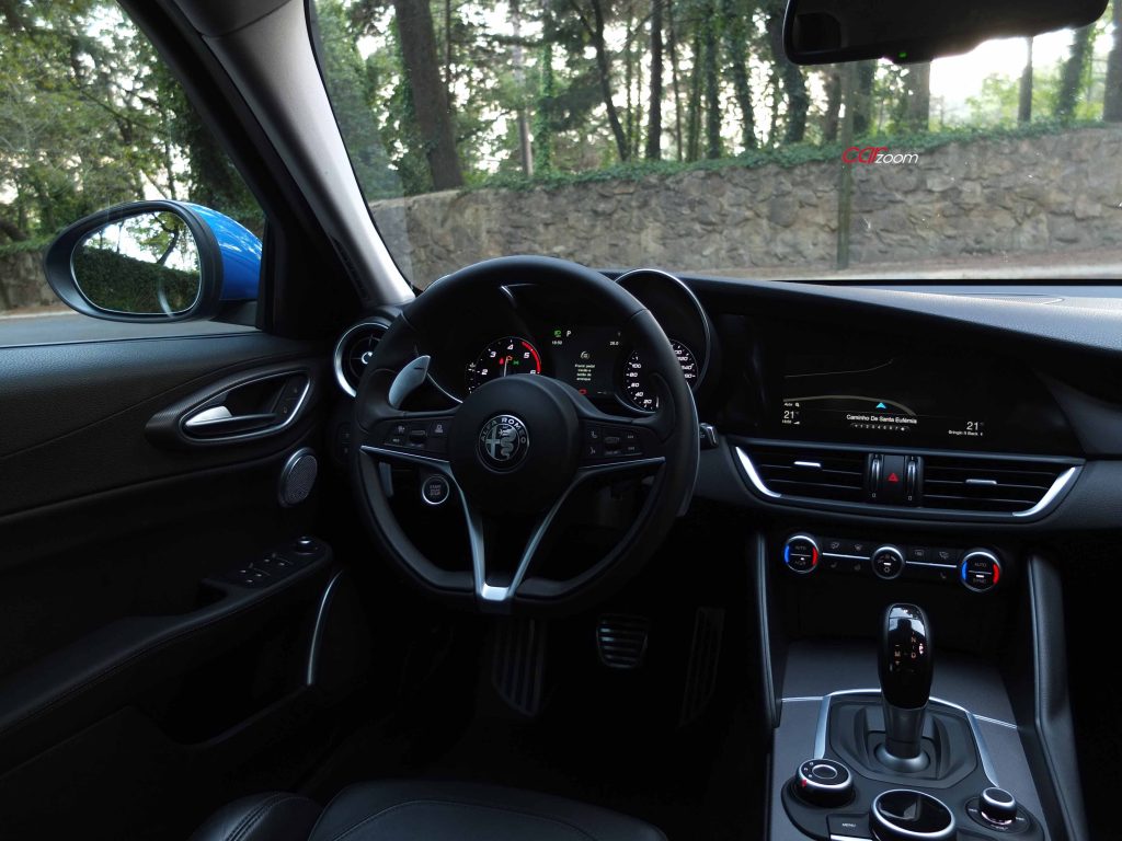 Alfa Romeo Giulia Veloce 2.2 JTDM 210CV: Insano Romance! 19