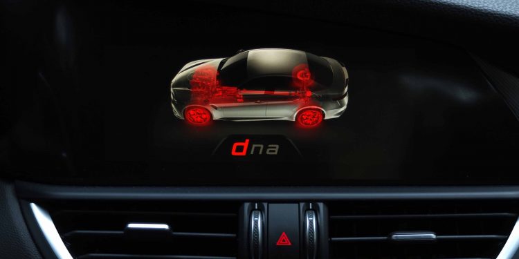 Alfa Romeo Giulia Veloce 2.2 JTDM 210CV: Insano Romance! 25