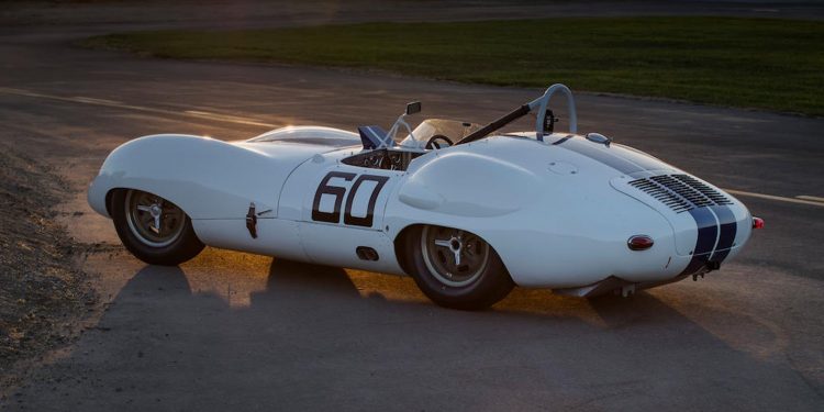 Lister Jaguar de 1959 que foi conduzido por Stiriling Moss vai a leilão! 32