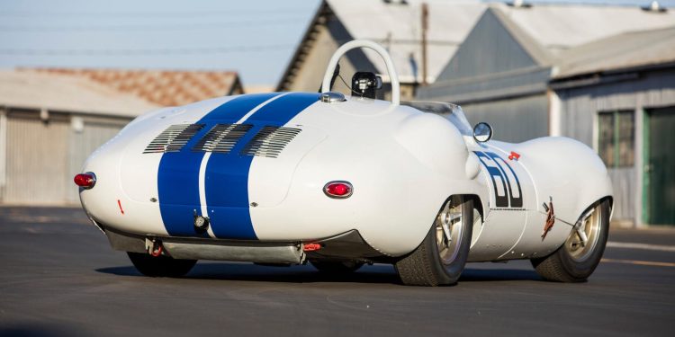 Lister Jaguar de 1959 que foi conduzido por Stiriling Moss vai a leilão! 13