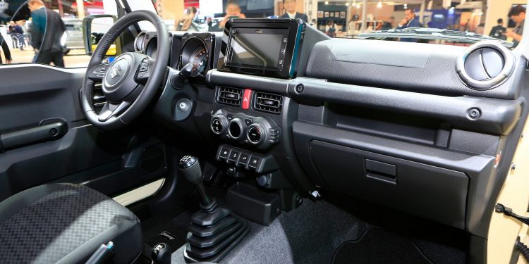 Novo Suzuki Jimny no salão automóvel de Paris! 19