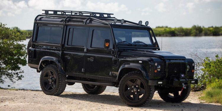 Land Rover Defender Project Evolution: "Primeira classe" com motor Corvette! 15