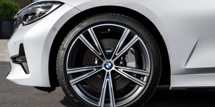 Este é o novo BMW Série 3! 47