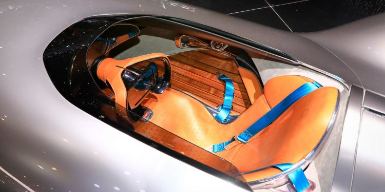 Mercedes volta aos anos 30 com o Vision EQ Silver Arrow! 18