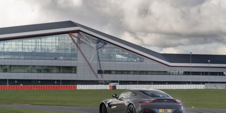 Aston Martin abre novo centro de testes em Silverstone! 16