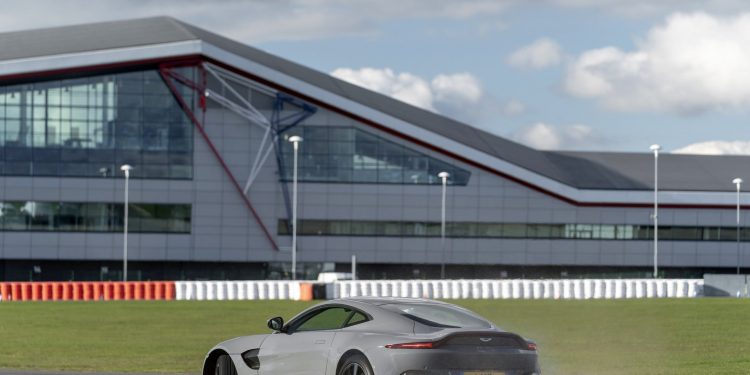 Aston Martin abre novo centro de testes em Silverstone! 19