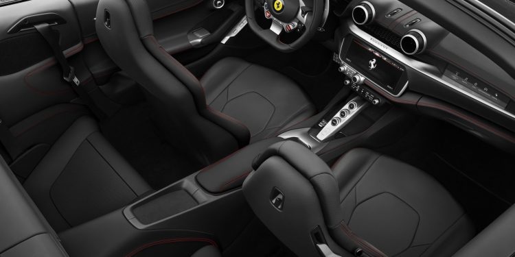 Ferrari com aumento significativo de vendas e lucros! 27