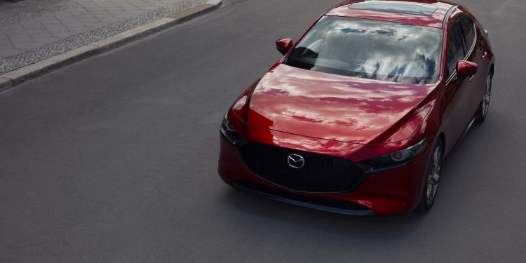 Este é o novo Mazda 3 nas versões hatchback e sedan! 57
