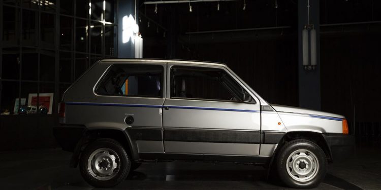 Garagem Itália dá nova vida a este FIAT Panda 4X4 que pertenceu a Agnelli! 22