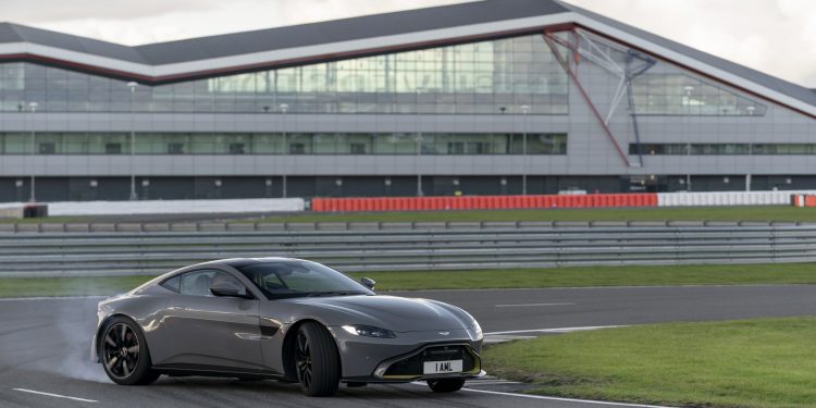 Aston Martin abre novo centro de testes em Silverstone! 15