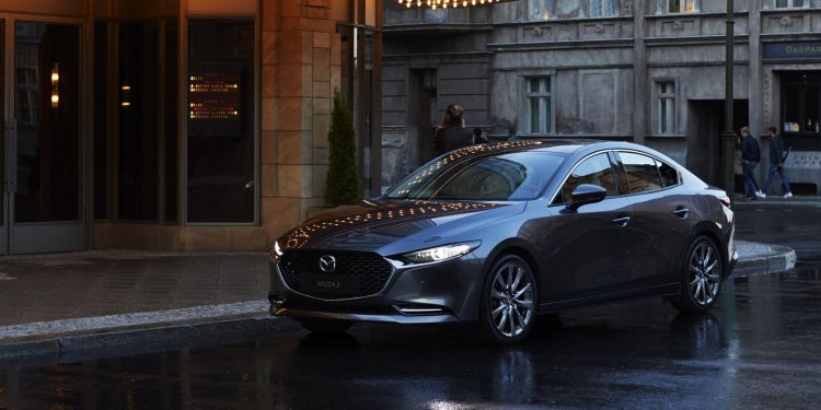 Este é o novo Mazda 3 nas versões hatchback e sedan! 55