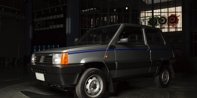 Garagem Itália dá nova vida a este FIAT Panda 4X4 que pertenceu a Agnelli! 18